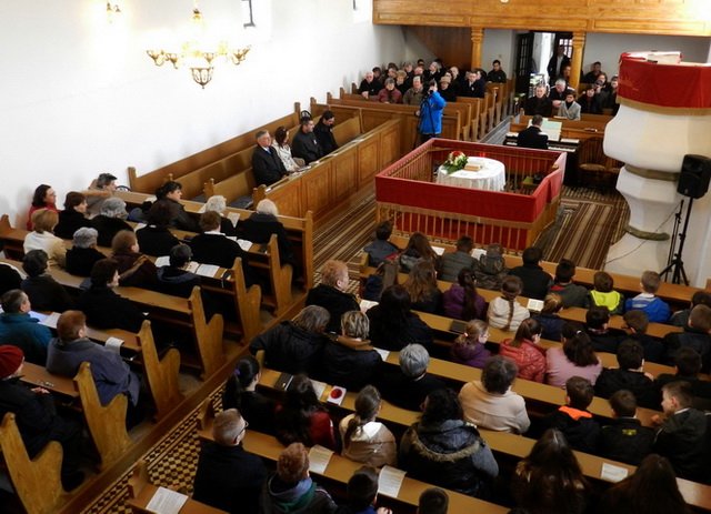 2017. március 15. 01